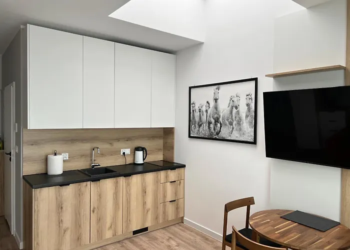 아파트 - Zwycieska Free Garage